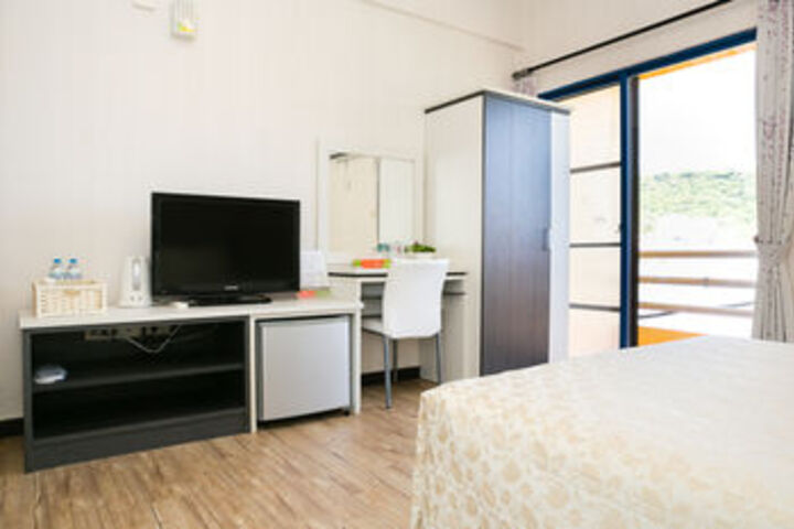 Room 25 of 63