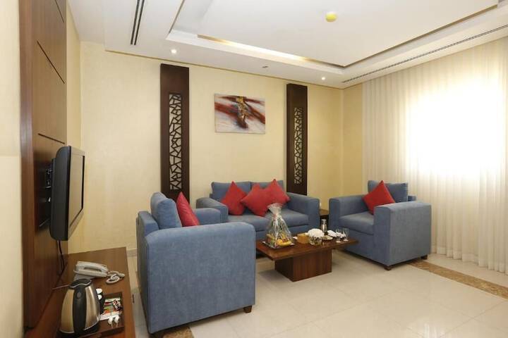 Room 11 of 25