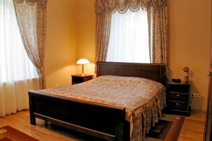 Room 3 of 61