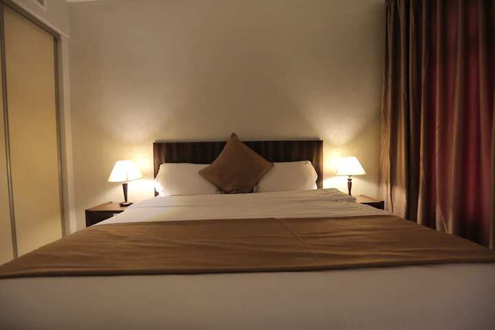 Room 14 of 68
