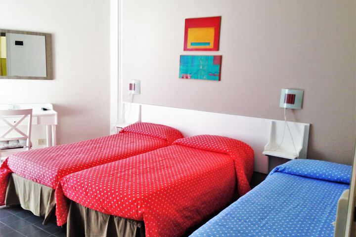 Room 4 of 59