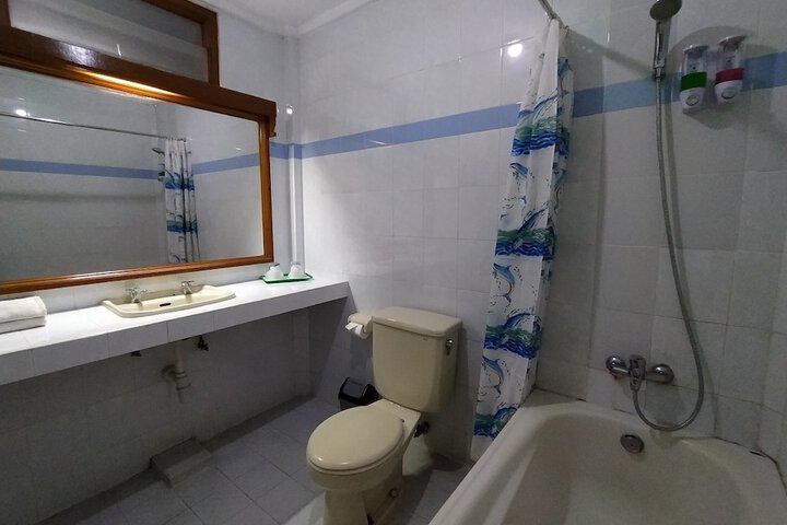 Room 27 of 57