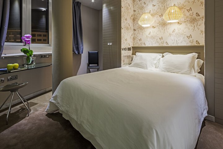 Room 8 of 36