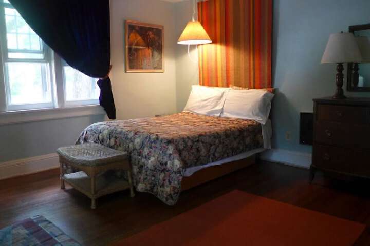 Room 7 of 42