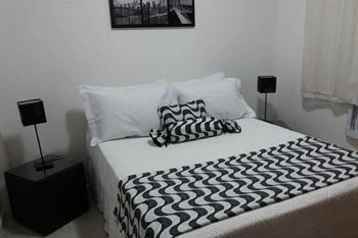 Room 13 of 34