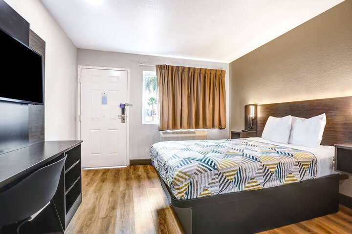 1 Double Bed Roll in Shower (4 of 11)