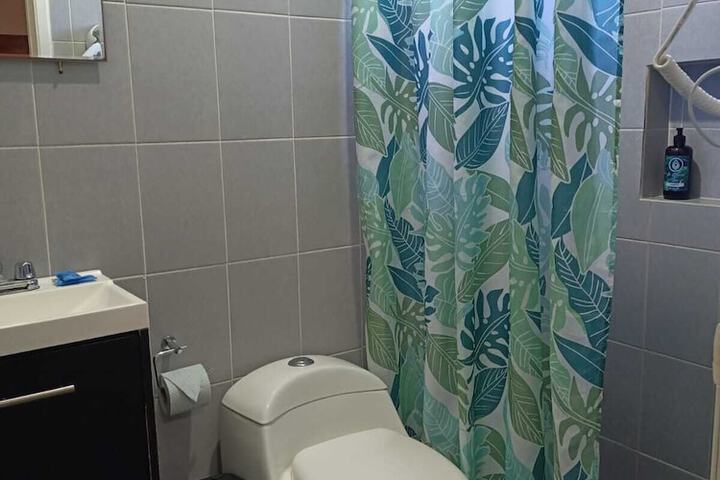 Room 52 of 104