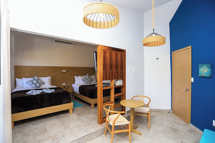 Room 11 of 108