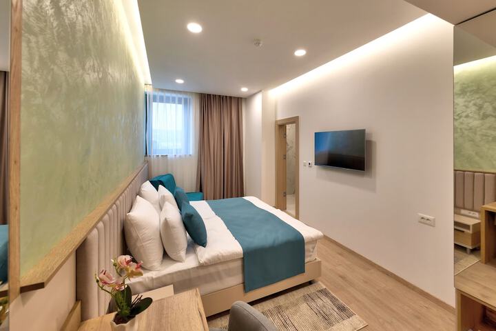 Room 11 of 35