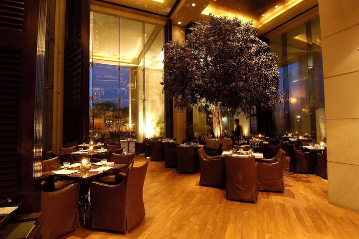 Dining 43 of 81