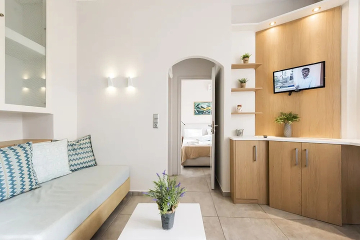 Room 3 of 20