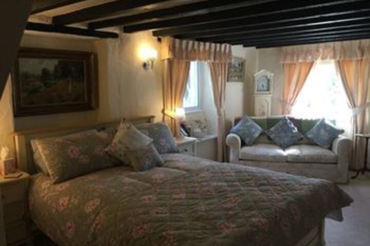 Room 6 of 23