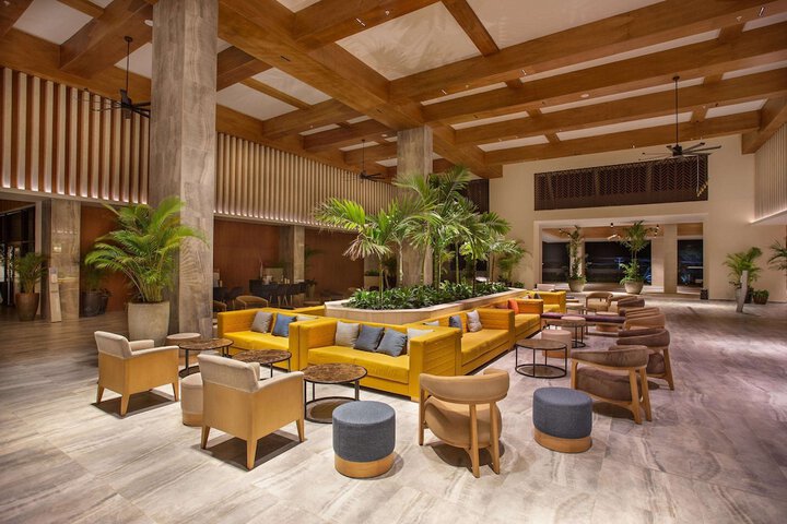 Hotel Interior 8 of 259