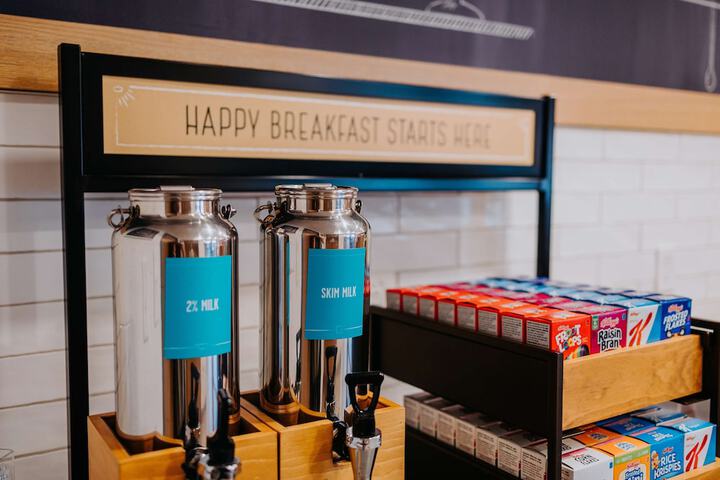 Breakfast area
