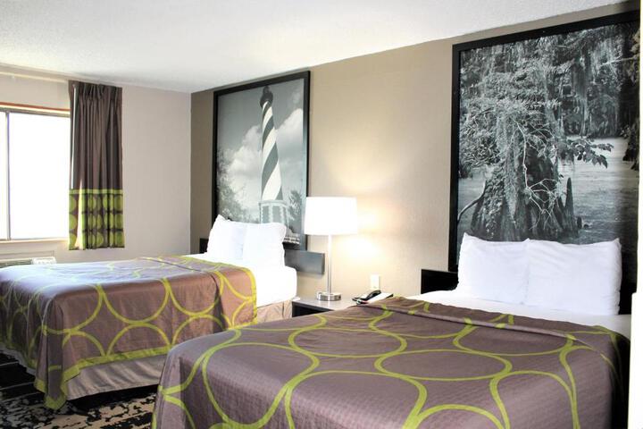 2 Double Beds (4 of 7)