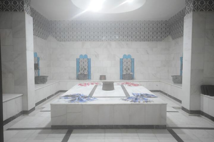 Room 23 of 47