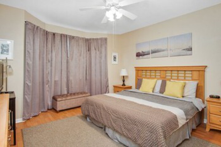 Room 8 of 25