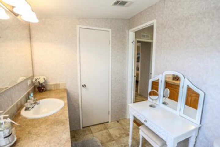 Room 21 of 23