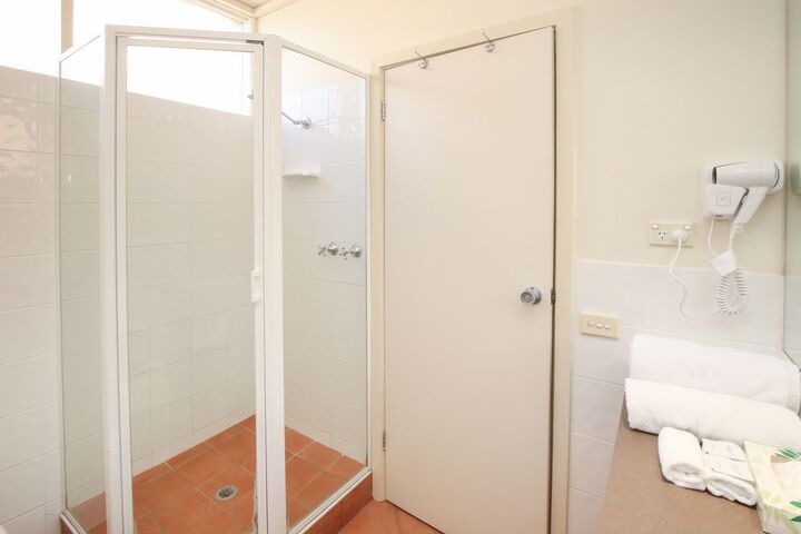 Room 15 of 25