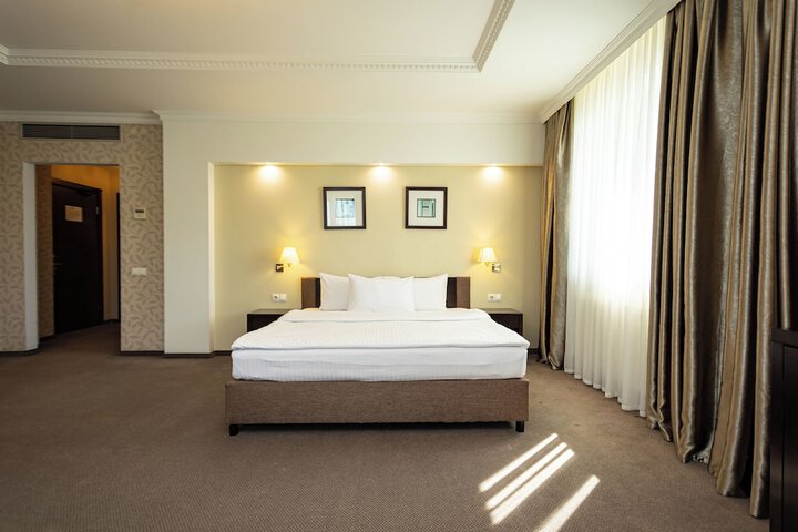 Room 29 of 86