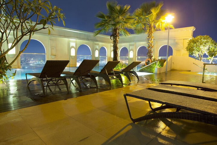Pool 37 of 59