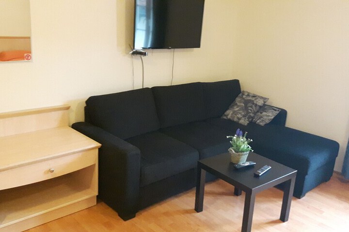 Room 7 of 13