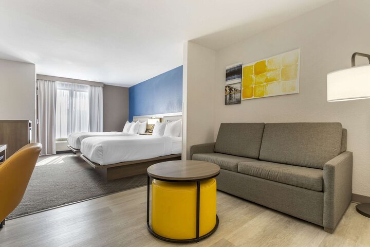 1 King Bed Suite (18 of 22)