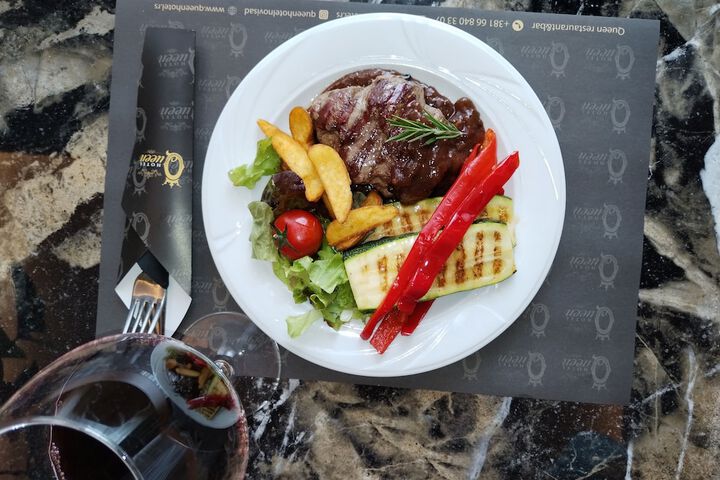 Dining 90 of 101