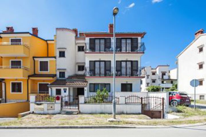 Hero Image 1 of 54