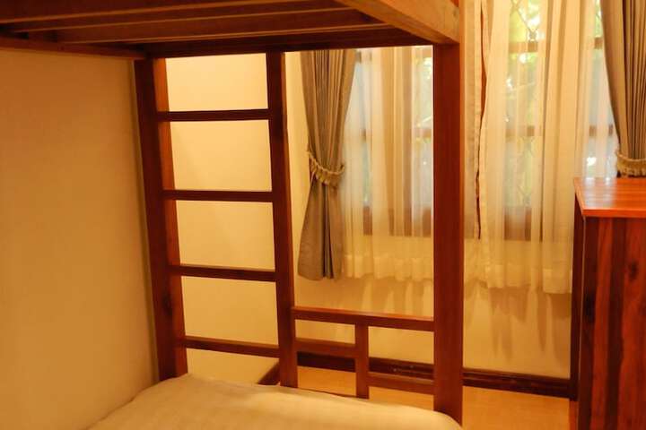 Room 12 of 43