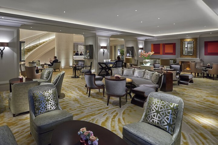 Lounge 62 of 86