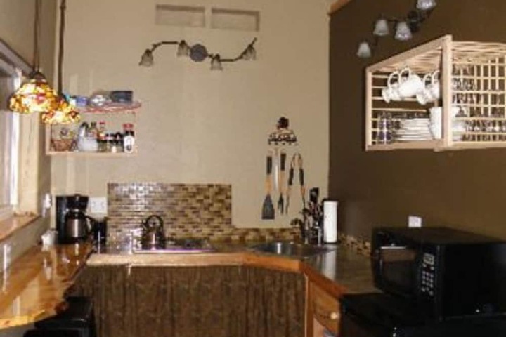 Room 4 of 36
