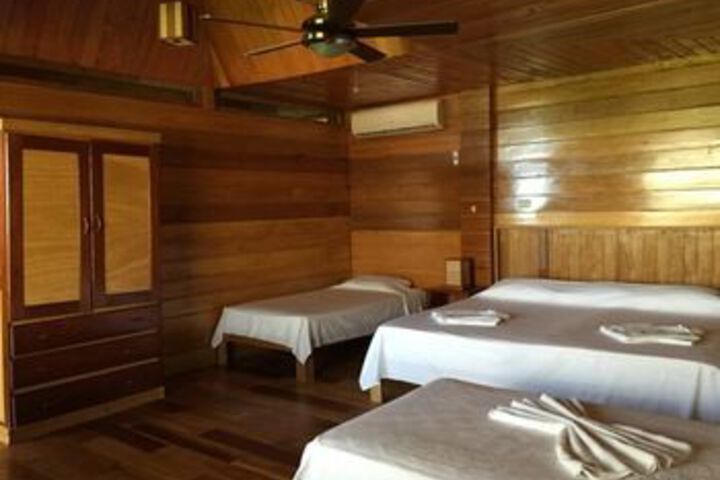 Room 6 of 25