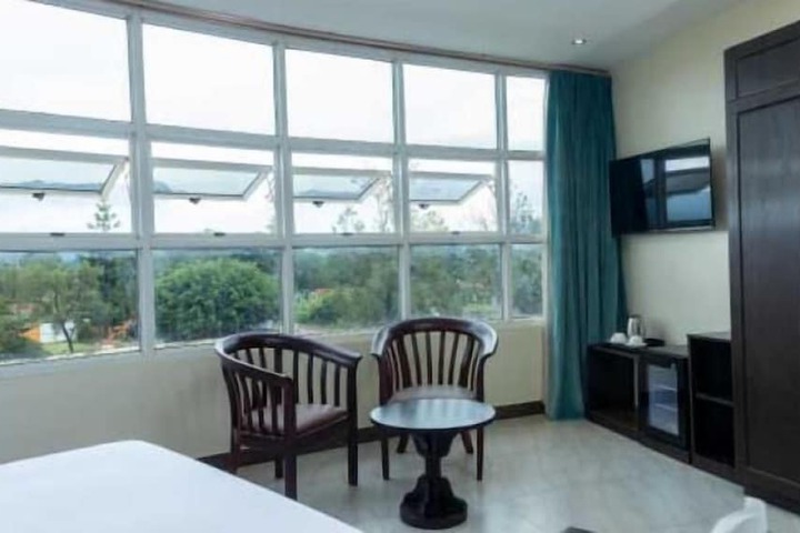 Room 2 of 15