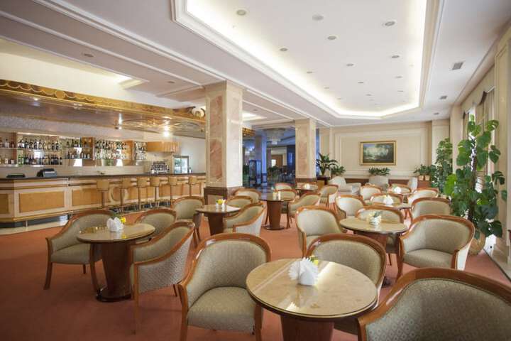 Dining Photos