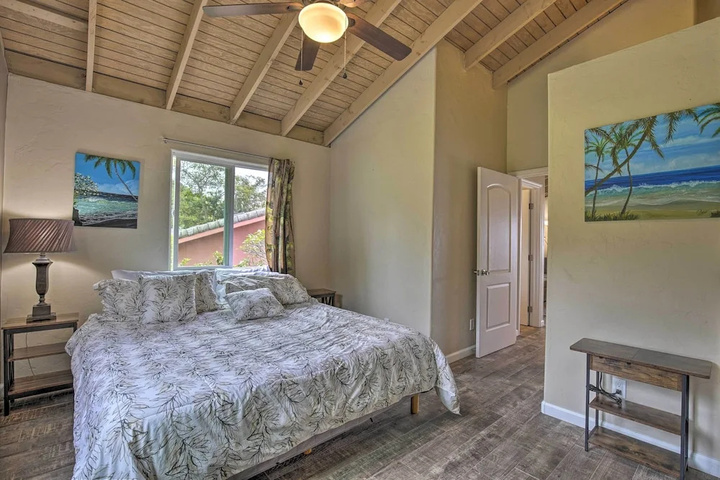 Image of Quiet Kailua-kona Apt w / Sunset & Ocean Views