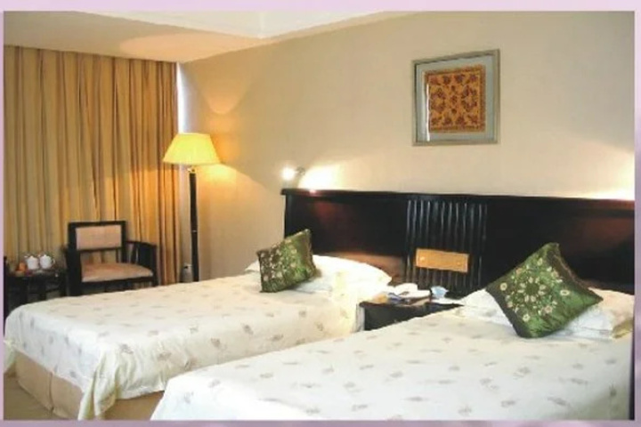 Room 3 of 5
