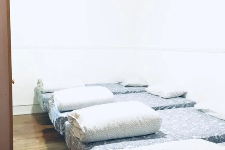 Room 2 of 28