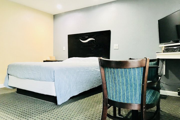 Room 12 of 35