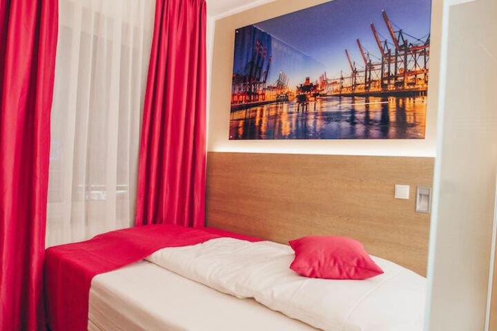 Room 27 of 57