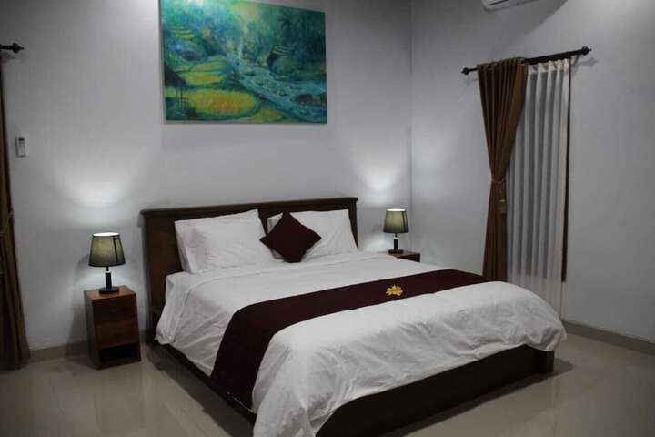 Room 2 of 19