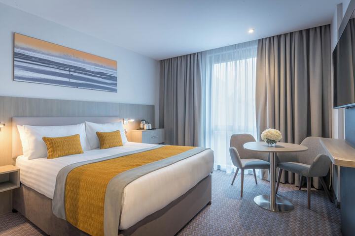 Room 5 of 21
