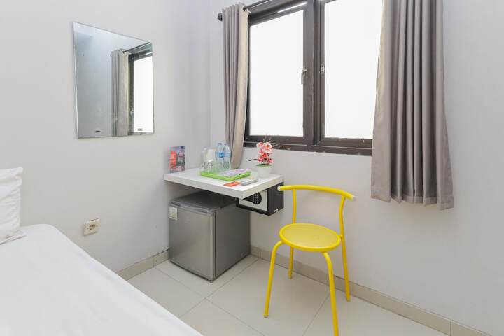 Room 5 of 28