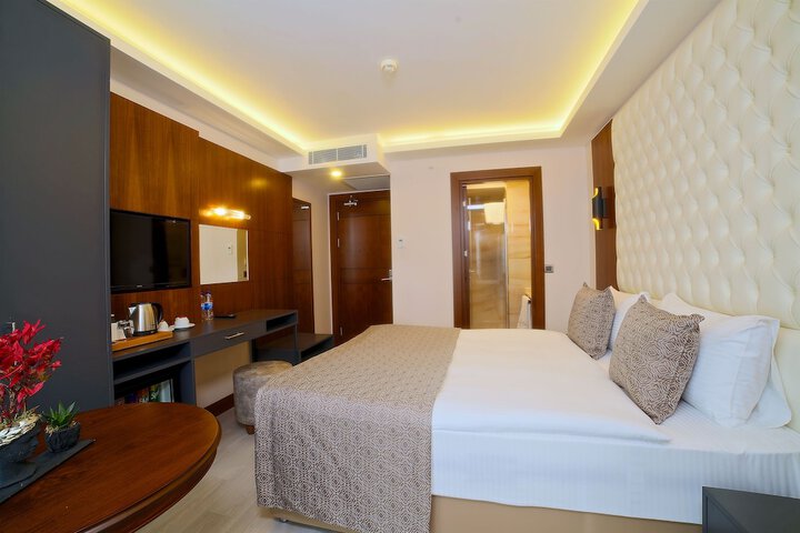 Room 42 of 73