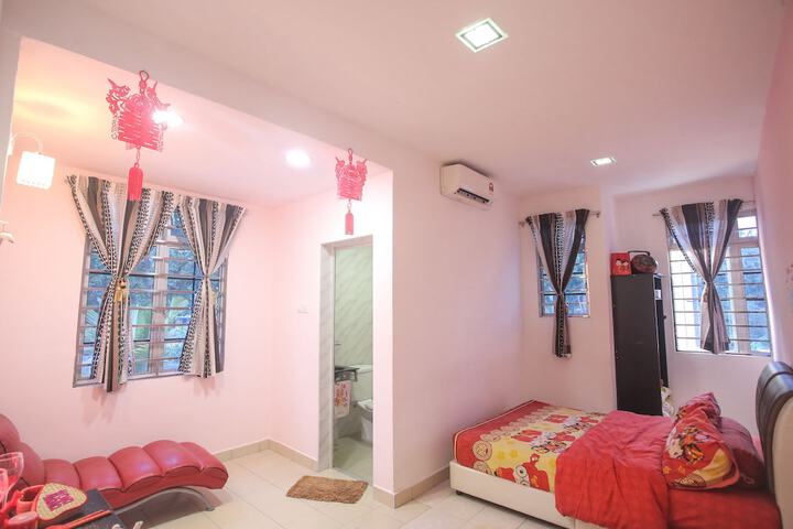 Room 30 of 69