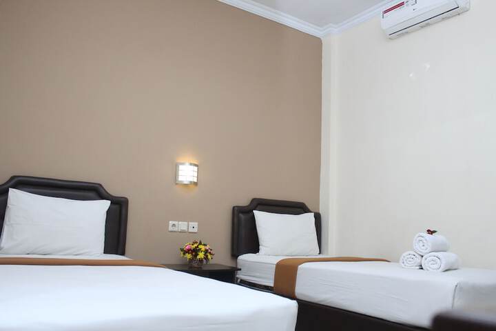 Room 14 of 38