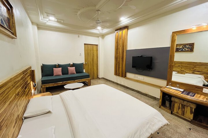 Room 63 of 69