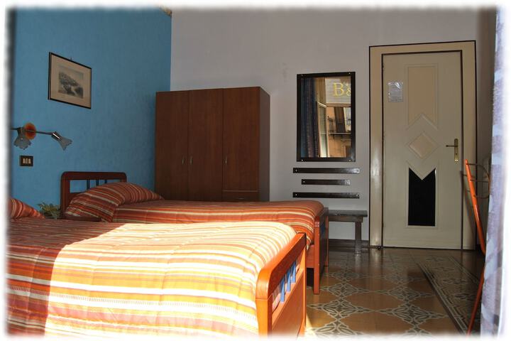 Room 22 of 60