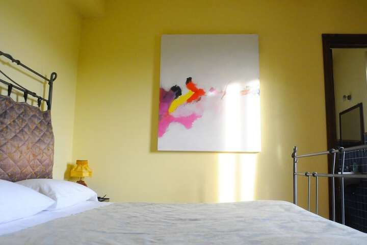 Room 13 of 18