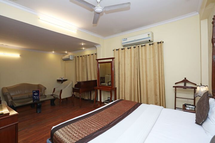 Room 14 of 17